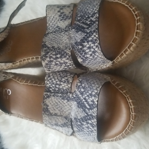 Brand new Franco Sarto snake print size 10 - Picture 3 of 3